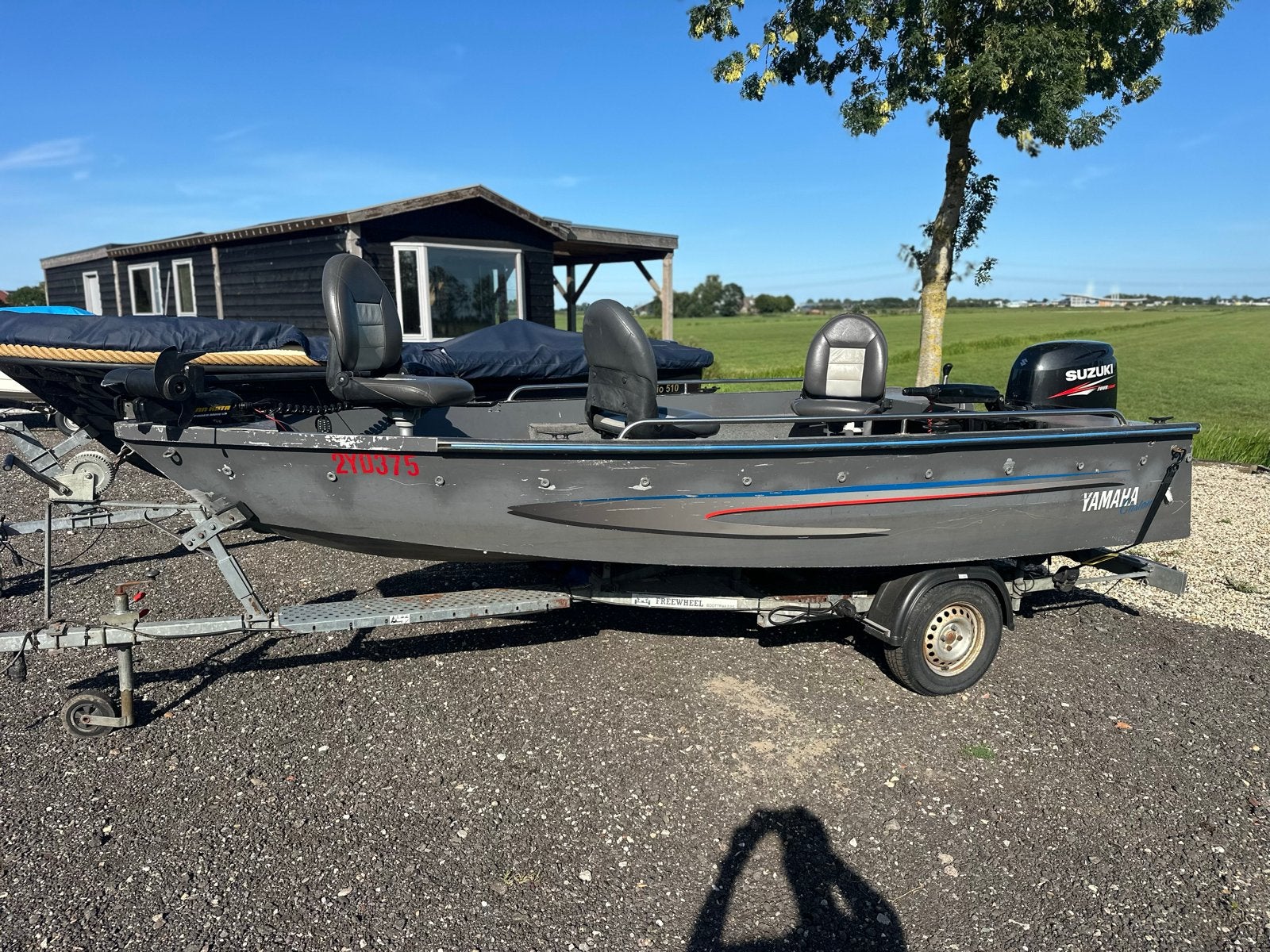 Aluminium visboot 4.70m met Suzuki motor en trailer, Ophalen, Overige merken, Gebruikt, Met afstandsbediening