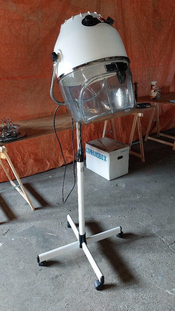 Professionele kapperskapdroger op statief, Ophalen, Zo goed als nieuw, Föhn of Haardroger