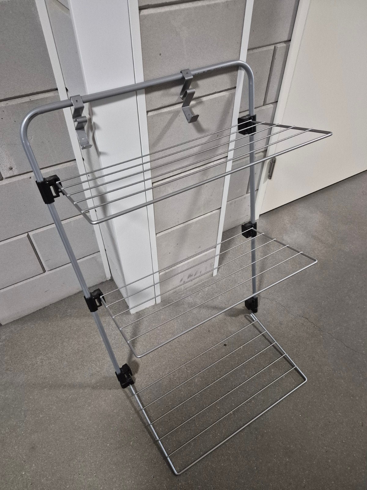 Compact deur droogrek - ideaal voor kleine ruimtes, Ophalen, Gebruikt, Grijs, Metaal
