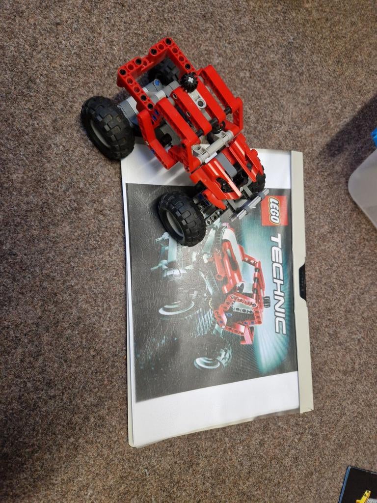 Lego Technic Auto - Rood Off-Road Voertuig met Instructies, Gebruikt, Lego, Compleet, Ophalen of Verzenden