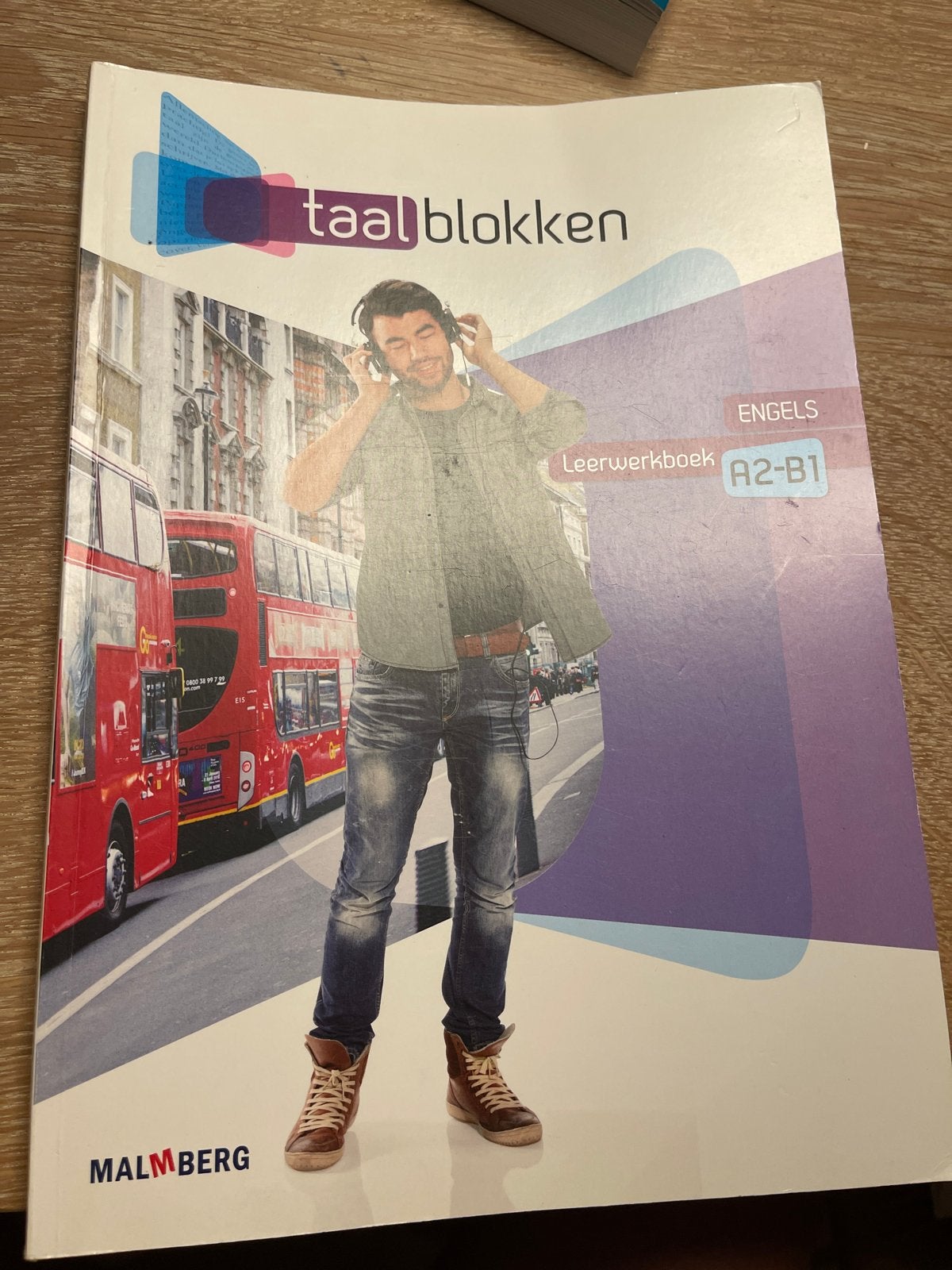 Taaalblokken Engels A2-B1 Leerwerkboek Malmberg, Ophalen of Verzenden, Zo goed als nieuw, Engels