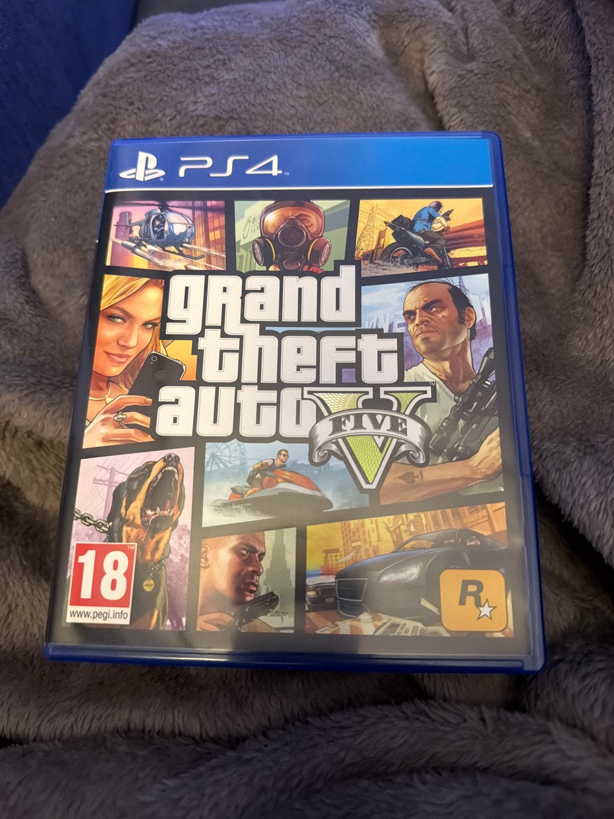 Grand Theft Auto V (GTA 5) PS4 - Zo goed als nieuw, Spelcomputers en Games, Avontuur en Actie, Online, Vanaf 18 jaar, Ophalen of Verzenden