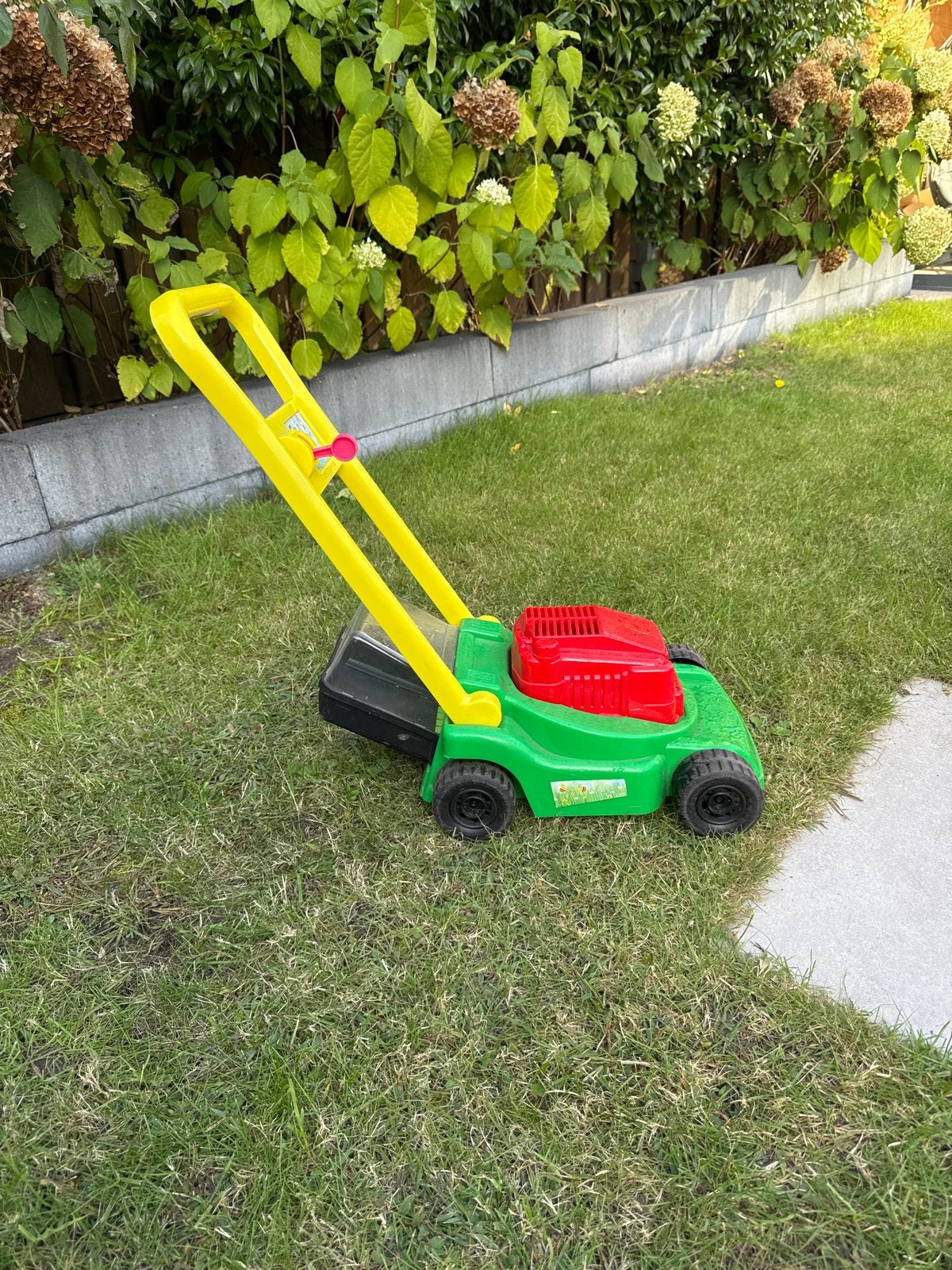 Leuke Kinder Grasmaaier - Speelgoed voor Buiten, Ophalen, Gebruikt, Jongen of Meisje