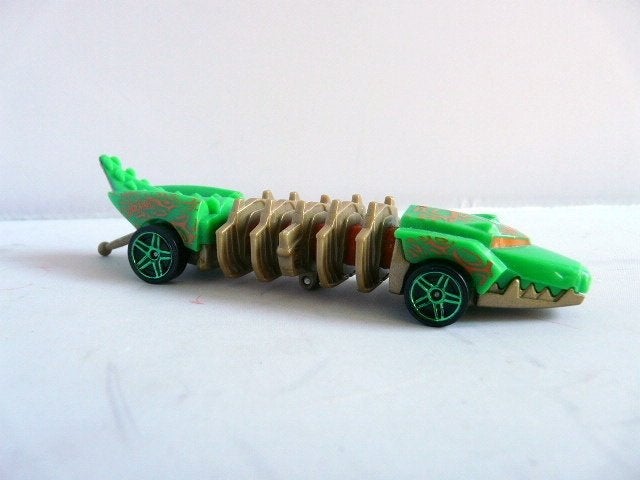 Speelgoed auto Mattel in de vorm van een krokodil 13 cm, Ophalen of Verzenden, Zo goed als nieuw