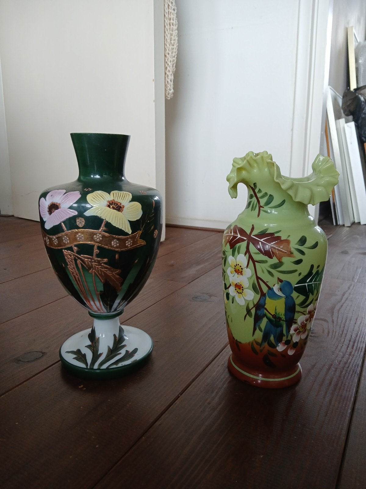 Twee antieke handgeschilderde vazen, Antiek en Kunst, Ophalen of Verzenden