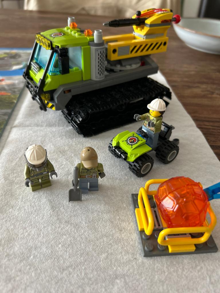Lego City 60122 Rupsvoertuig voor vulkaanonderzoek, Ophalen, Lego, Compleet, Complete set