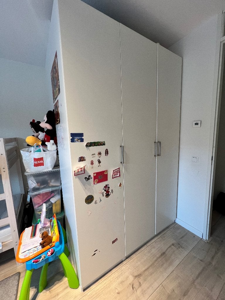 Ruime garderobe, Huis en Inrichting, Ophalen, 50 tot 100 cm, Zo goed als nieuw, Minder dan 100 cm
