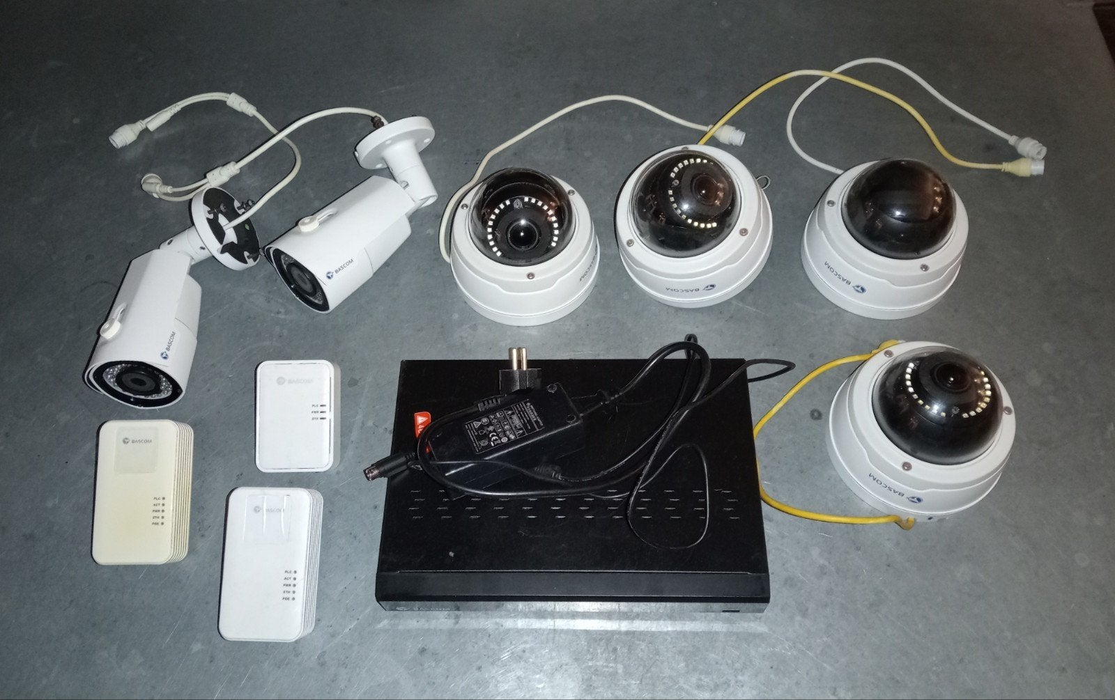 Bascom Beveiligingscamerasysteem met 6 IP-camera's en NVR, Ophalen of Verzenden