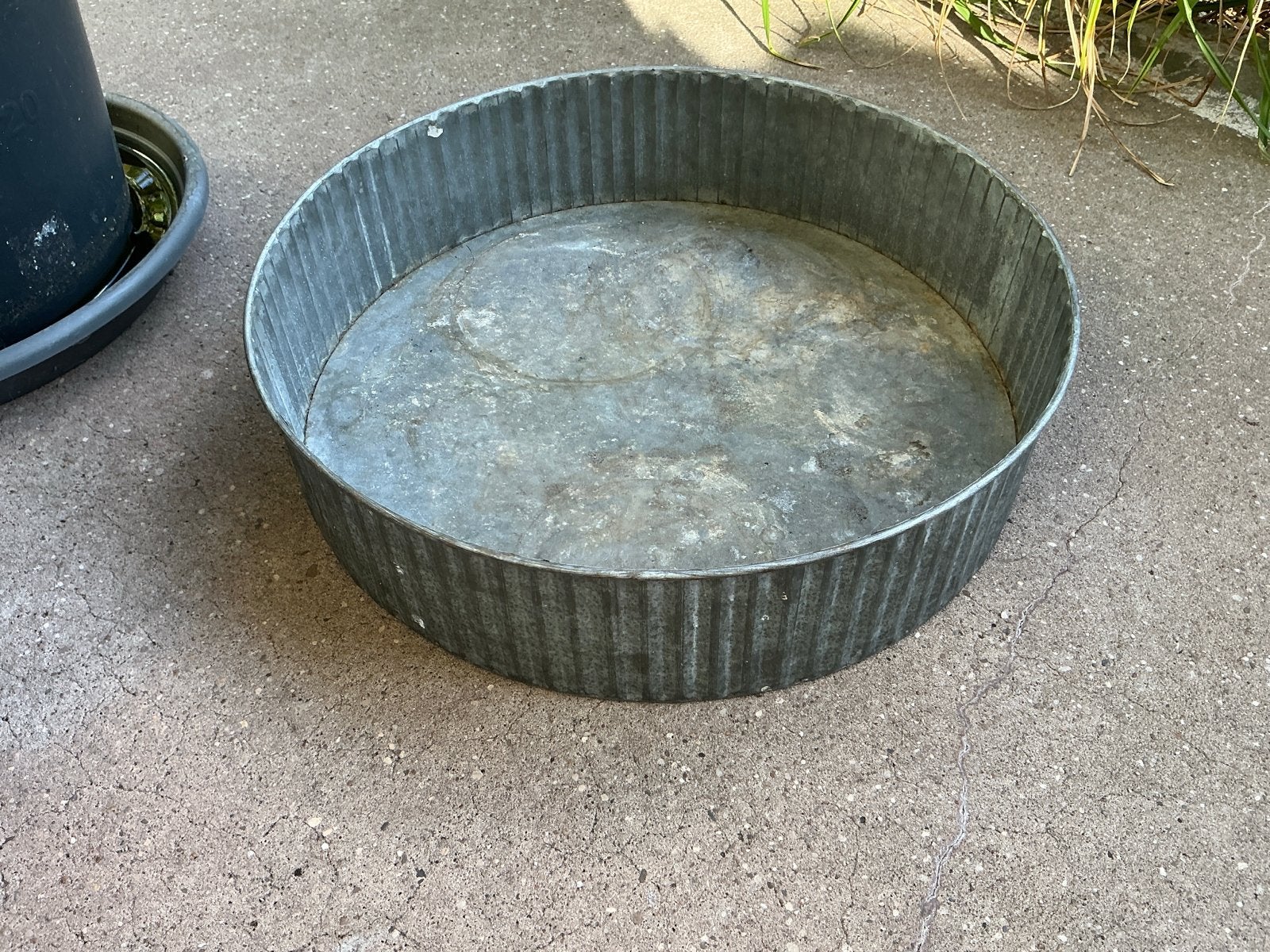 Metalen plantenschaal - Rond en robuust, Tuin en Terras, Ophalen, Gebruikt, Minder dan 30 cm, Minder dan 60 cm
