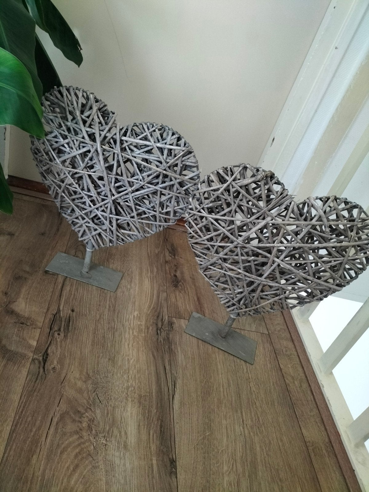 2 houten harten, Ophalen