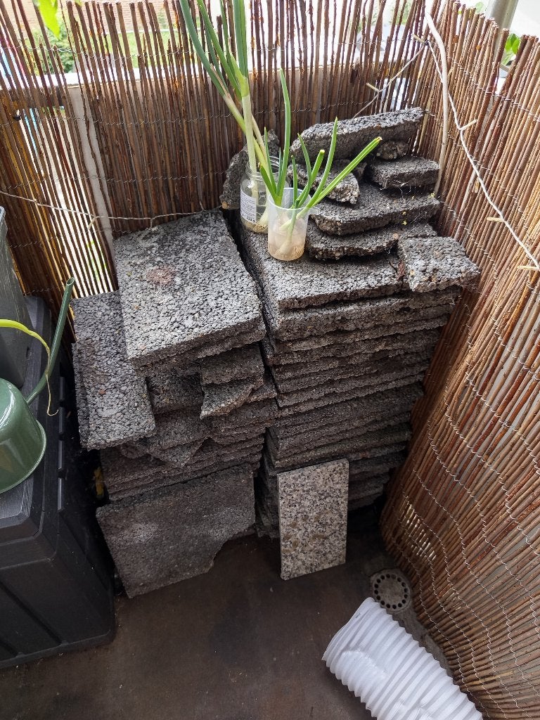 Partij betontegels gratis af te halen, Tuin en Terras, Tegels en Klinkers, Ophalen, Gebruikt, Beton, Terrastegels