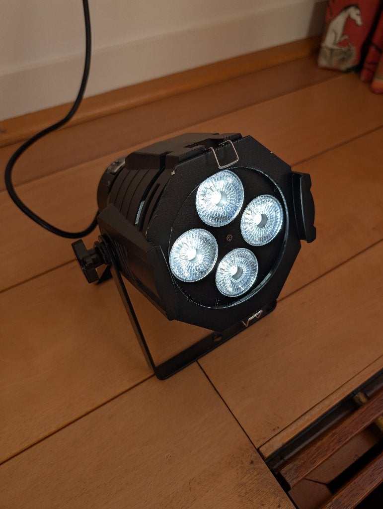 Ayra Q-PAR 4 LED Spot - RGBW - DMX / Sound Active, Ophalen, Zo goed als nieuw, Licht, Geluidgestuurd