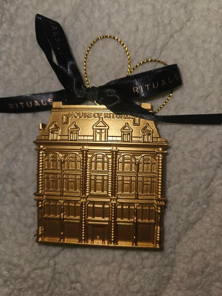 Kerstornament Rituals Gouden huis, Ophalen
