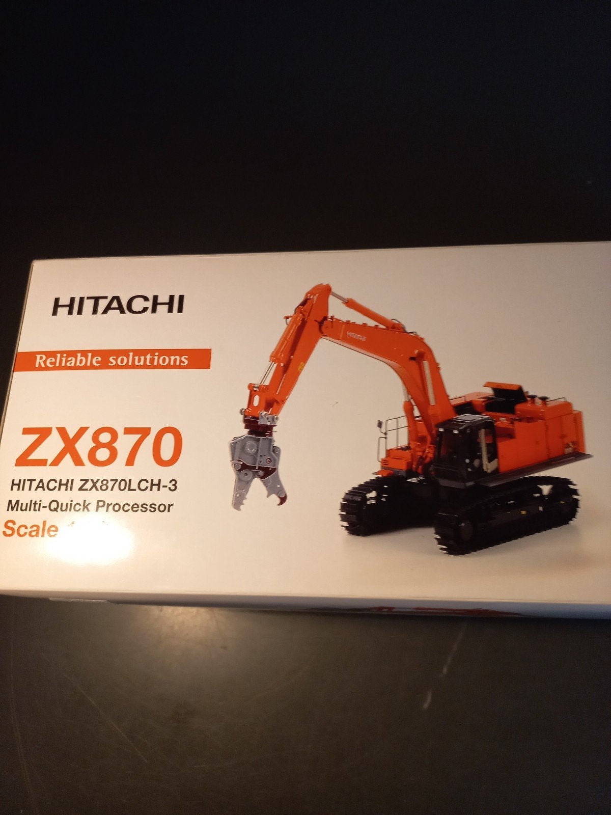 HITACHI ZX870 LCH_3 met Demarec combischaar nieuw in doos, Ophalen of Verzenden, Nieuw, Bus of Vrachtwagen