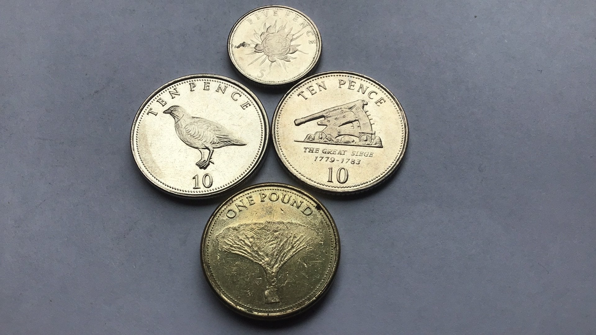 Gibraltar 5,10,10 pence en 1 pound., Postzegels en Munten, Ophalen of Verzenden