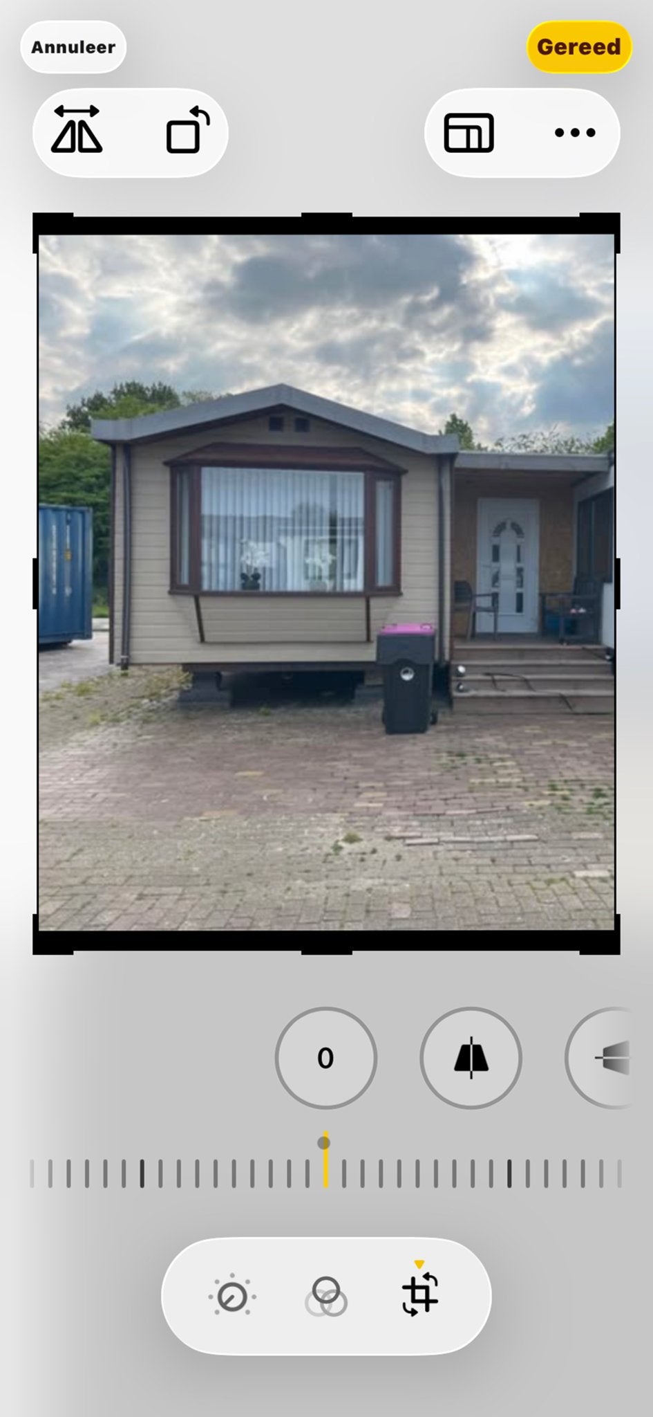 Chalet met 2 slaapkamers en zonwerend dak, Caravans en Kamperen, Particulier, Luifel, Tot en met 2