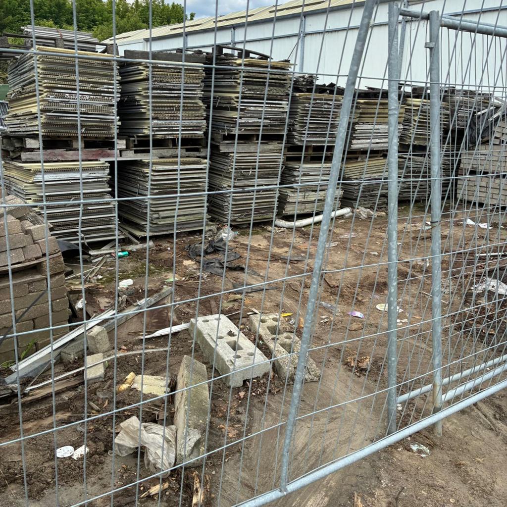 Polycarbonaat, Ophalen, Polycarbonaat, Gebruikt, Aluminium
