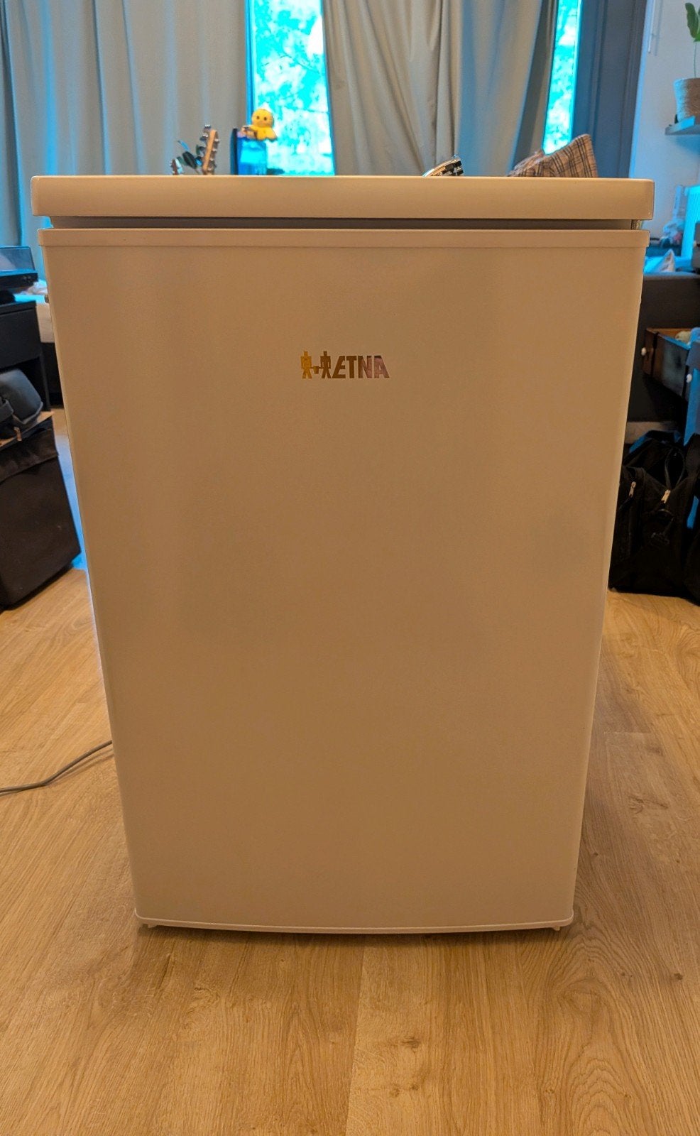 ETNA KVV755 Koel-vriescombinatie, 100 tot 150 liter, Zo goed als nieuw, Met vriesvak, Ophalen
