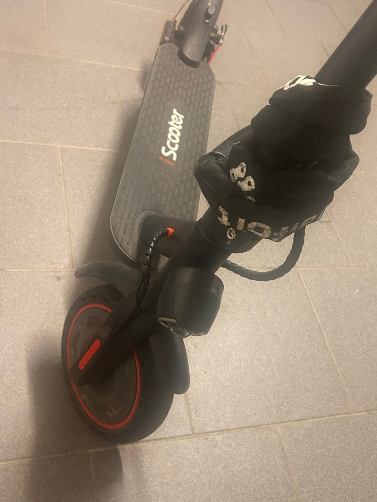 Elektrische step iScooter - 30km/u, 90km bereik, lader & tas, Fietsen en Brommers, Ophalen of Verzenden, Gebruikt, Elektrische step (E-scooter)