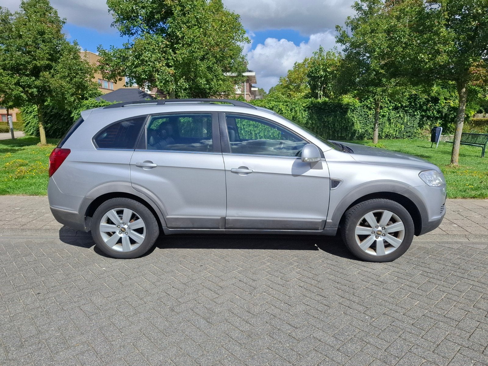 Chevrolet Captiva 7zits 3.2 4WD AUT, Auto's, Chevrolet, 1780 kg, 3195 cc, Zwart, 2000 kg