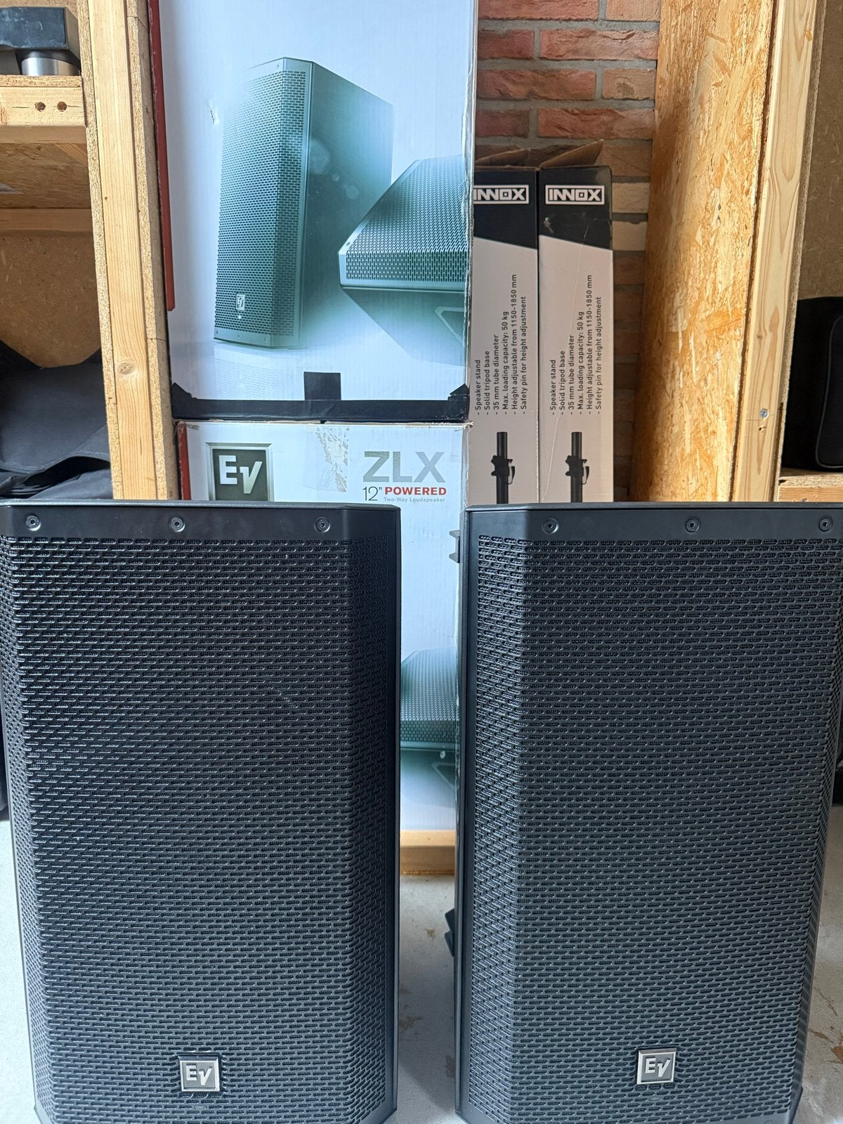 EV ZLX 12P Speakerset, inclusief dozen, Inclusief standaarden, Zo goed als nieuw, Draagbare speaker, Ophalen
