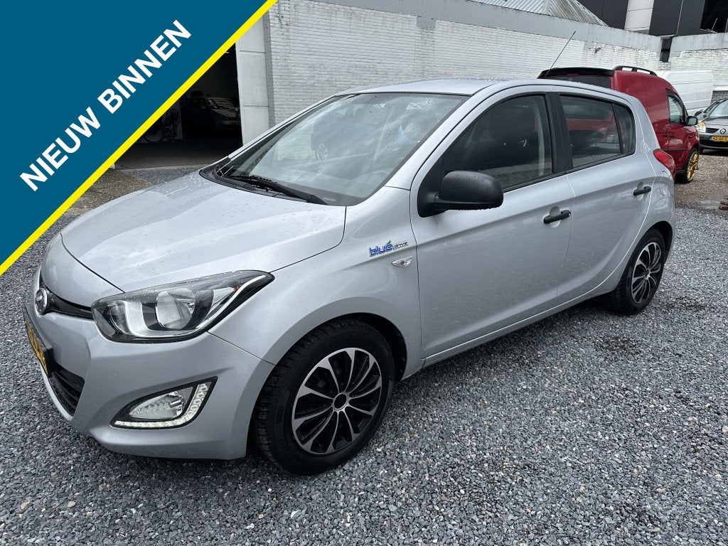 Hyundai i20 1.2i Business Ed. (bj 2012), Auto's, Hyundai, Euro 5, Gebruikt, 31 €/maand, 4 cilinders