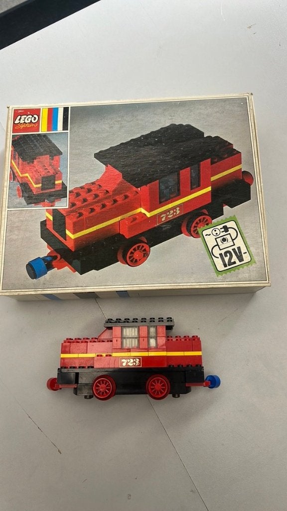 SB2787 Lego trein 723 12 V met doos + inlay. Zeldzaam, Ophalen of Verzenden, Zo goed als nieuw