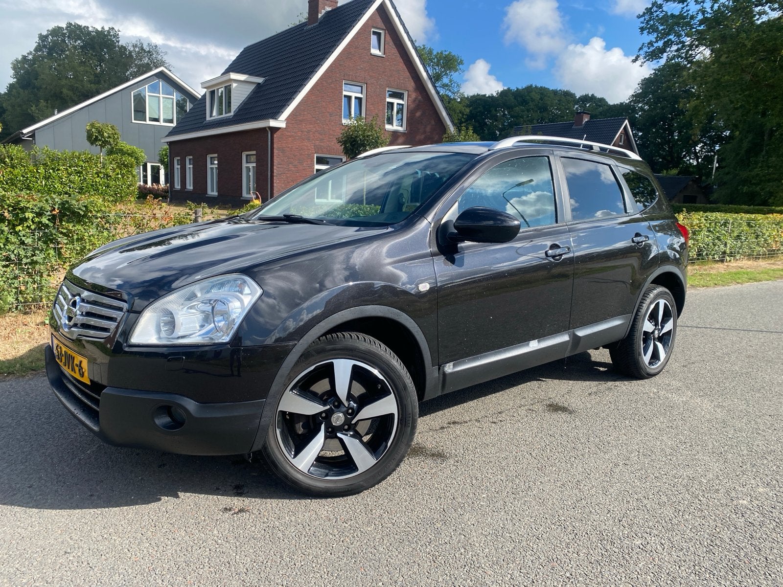 Nissan Qashqai+2 2.0 CVT inschakelbaar AWD 2009 Zwart, Automaat, 4 cilinders, 7 stoelen, Zwart