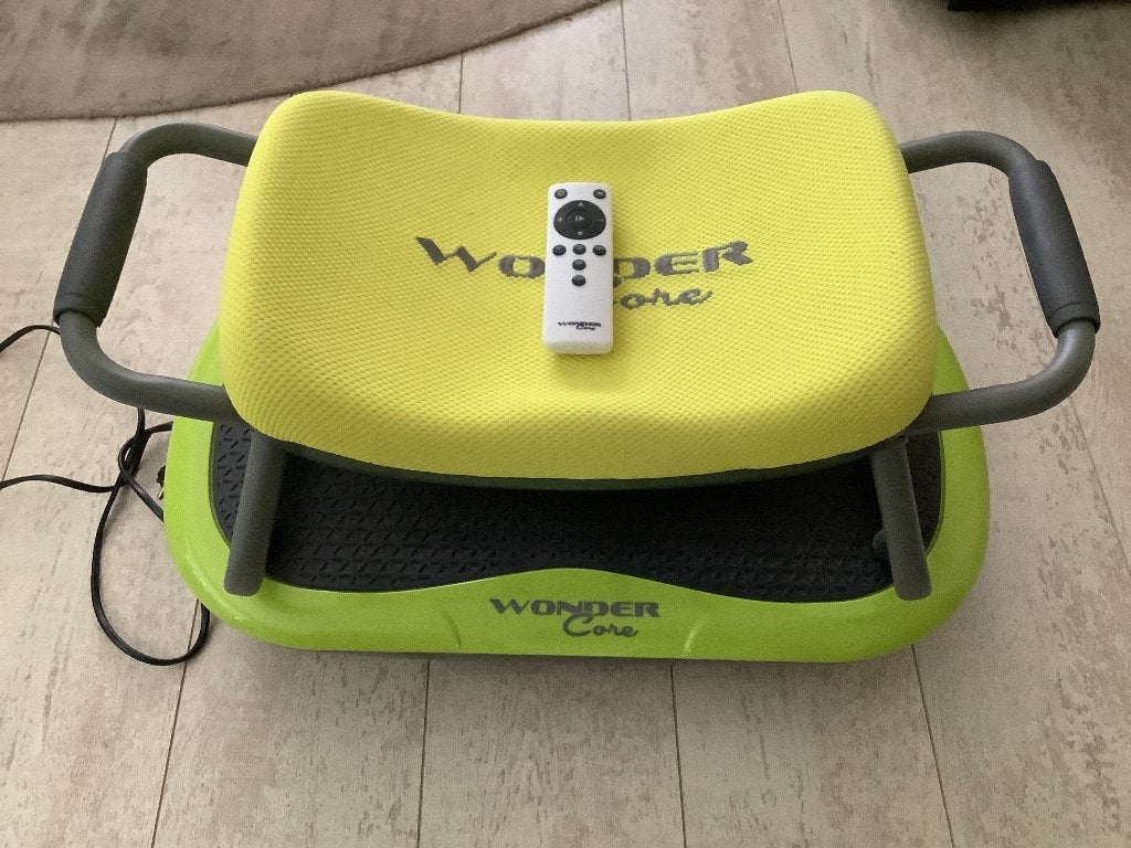 Wonder Core Rock N Fit trilplaat met zitje, Ophalen, Zo goed als nieuw, Benen, Trilplaat