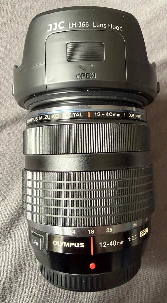 olympus mft 12-40mm f/2.8 M.zuiko digital pro., Ophalen of Verzenden, 1980 tot heden, Lens of Lenzen