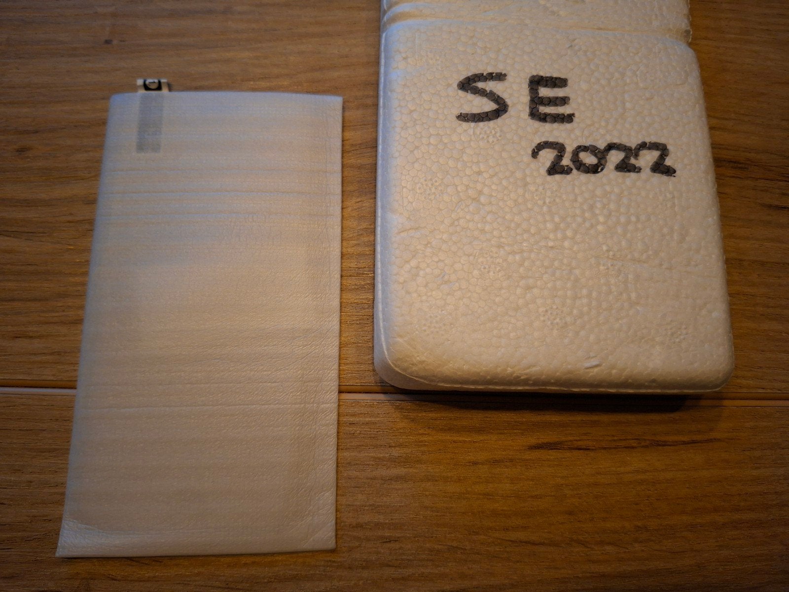 Iphone SE 2022 screenprotector.
Ben overgestapt op andere te, Telecommunicatie, Ophalen of Verzenden, IPhone SE (2022)