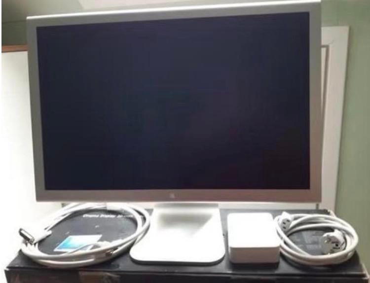 Apple Cinema Display 23 inch, Ophalen, Zo goed als nieuw, Onbekend, LED