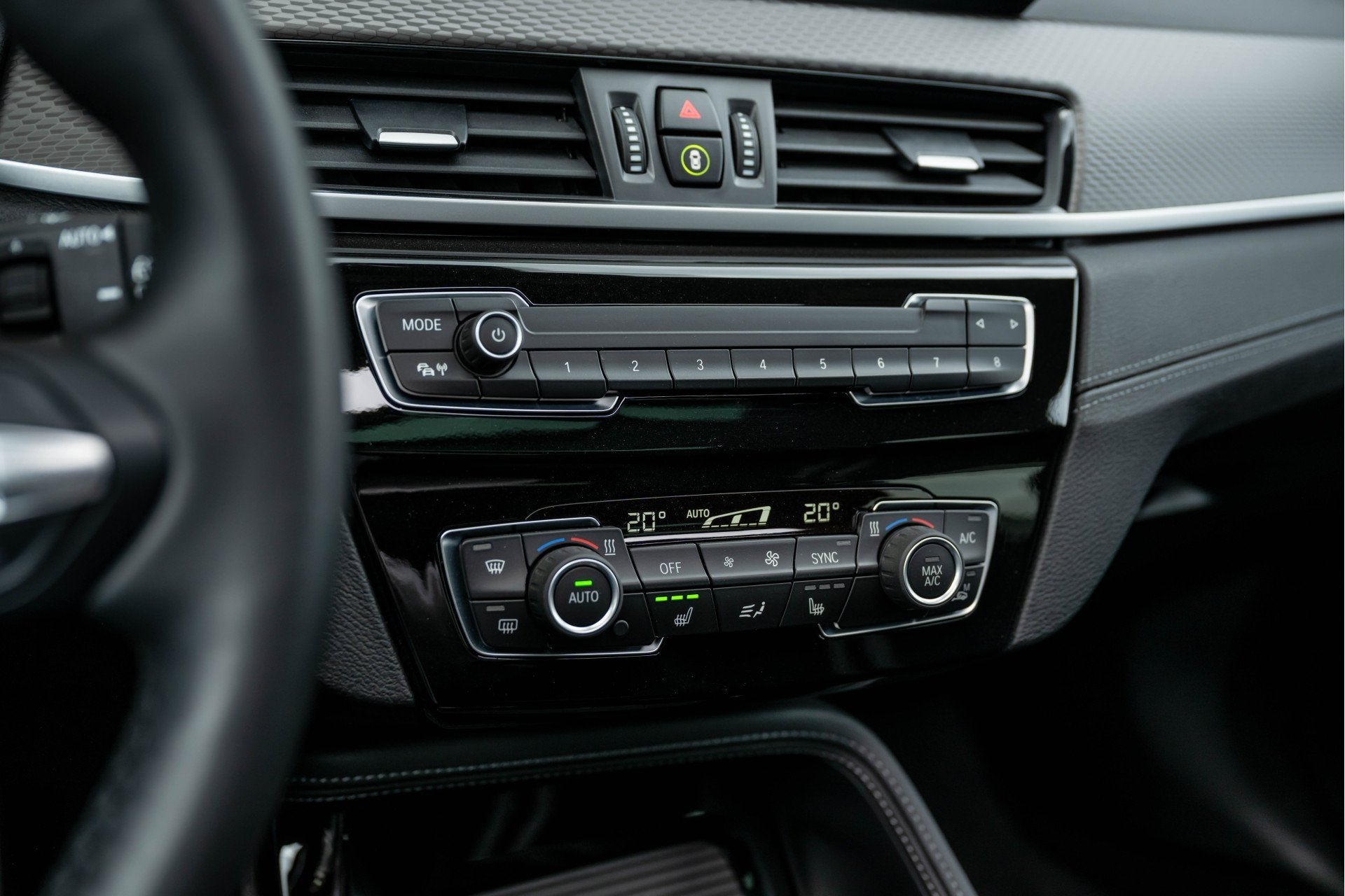 Foto 26 van BMW X2 xDrive25e | M-Sport | Navigatie | Panorama | Head-Up