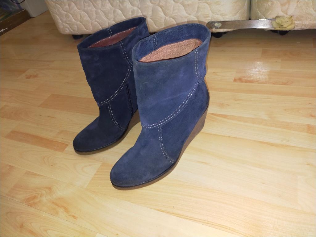 Laarsjes Blauw  Suede maat 38  Via Vai = Mooi +nieuw + hip, Ophalen of Verzenden, Nieuw, Blauw
