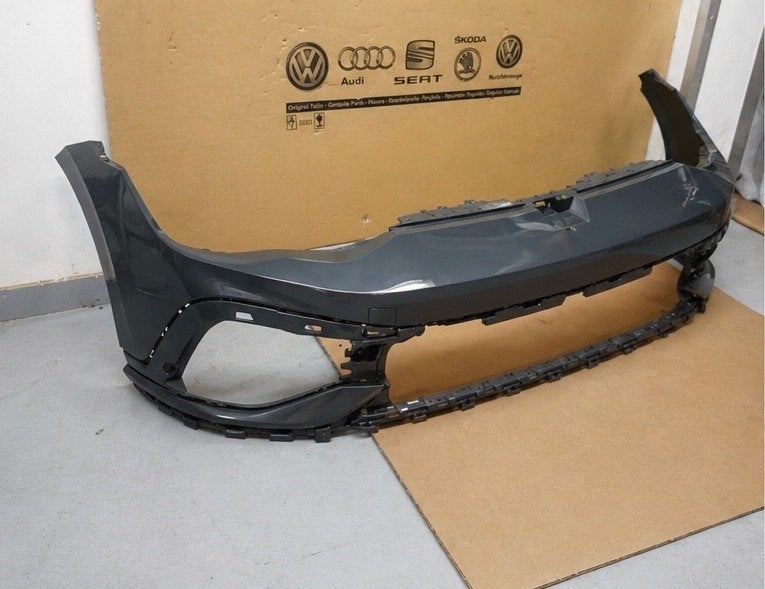 Voorbumper VW Golf 8 GTI Clubsport lichte lakschade, Auto-onderdelen, Gebruikt, Ophalen of Verzenden, Bumper, Volkswagen