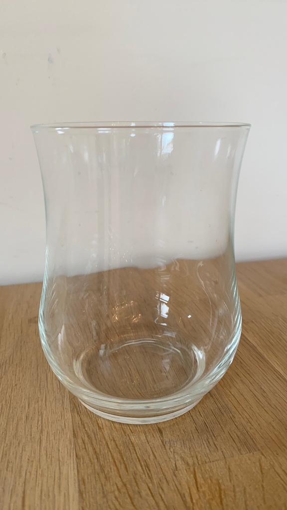 Klein glazen vaasje 12,5cm hoog, Ophalen of Verzenden, Overige kleuren, Glas, Minder dan 50 cm