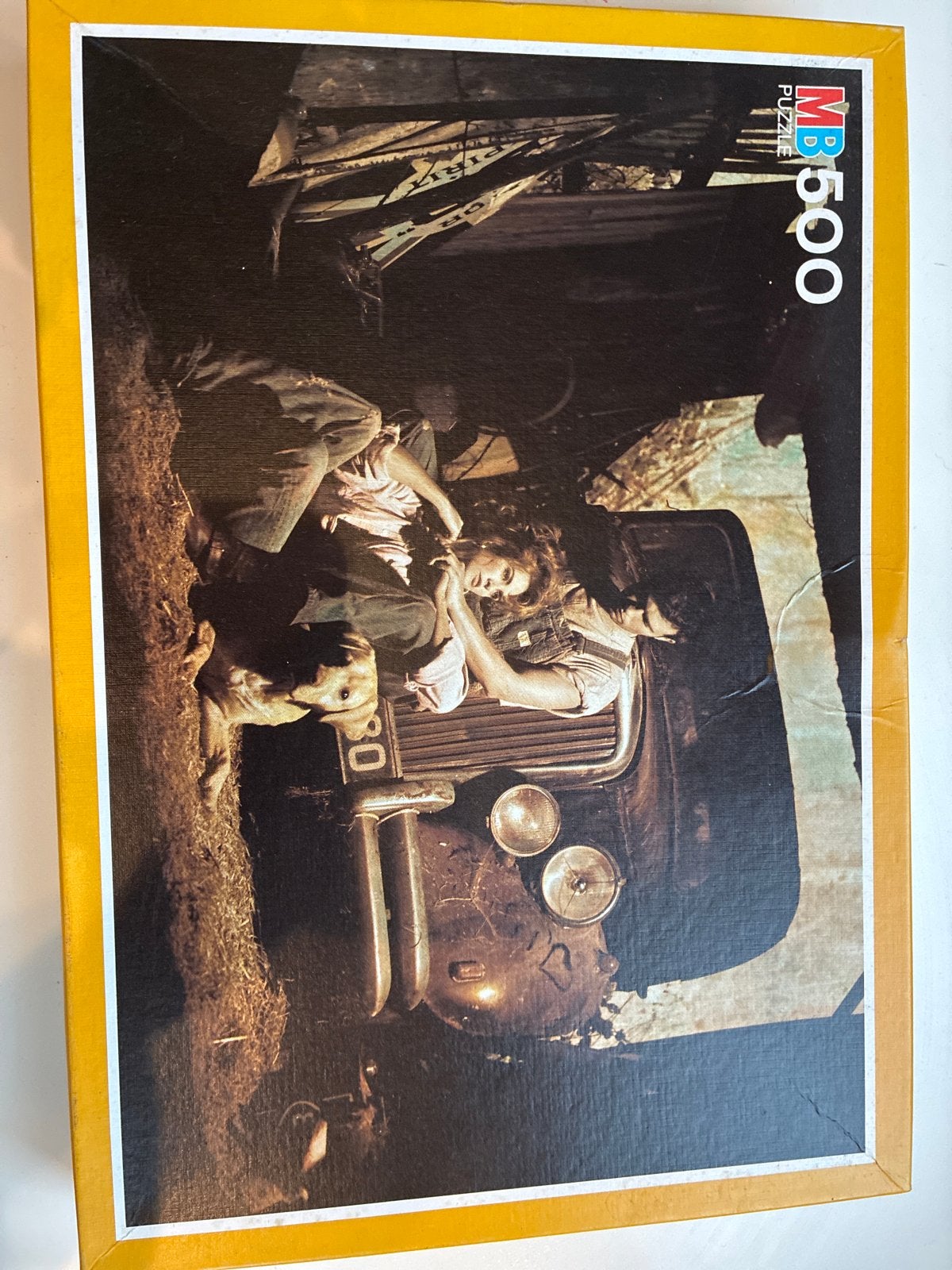 MB 500 Stukjes Legpuzzel - Romantische Scène met Auto, Ophalen of Verzenden, 500 t/m 1500 stukjes, Gebruikt, Legpuzzel