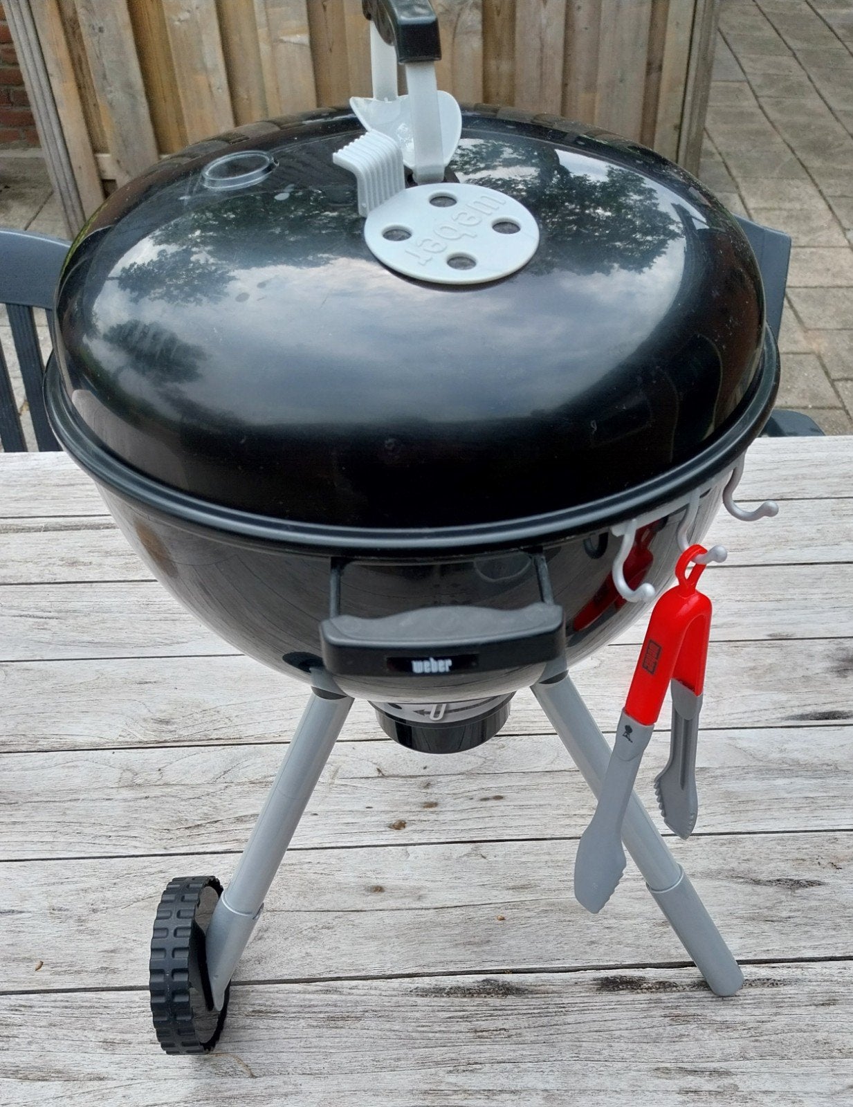 Speelgoed BBQ met accessoires - Weber look-alike, Kinderen en Baby's, Speelgoed | Overig, Gebruikt, Jongen of Meisje, Ophalen of Verzenden