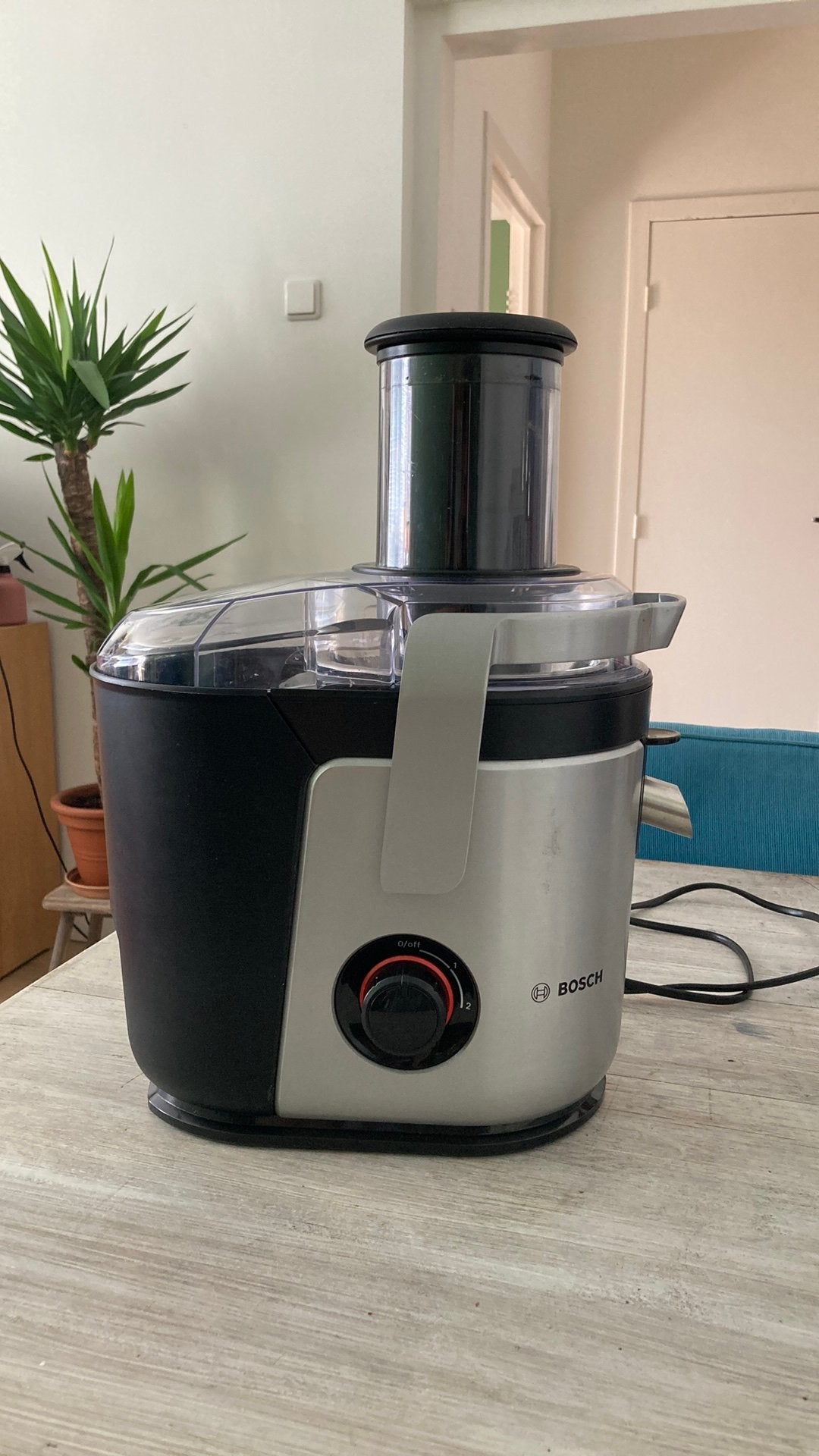 Bosch Mes 4000 sapcentrifuge 1000W, Ophalen, Zo goed als nieuw, Sapcentrifuge