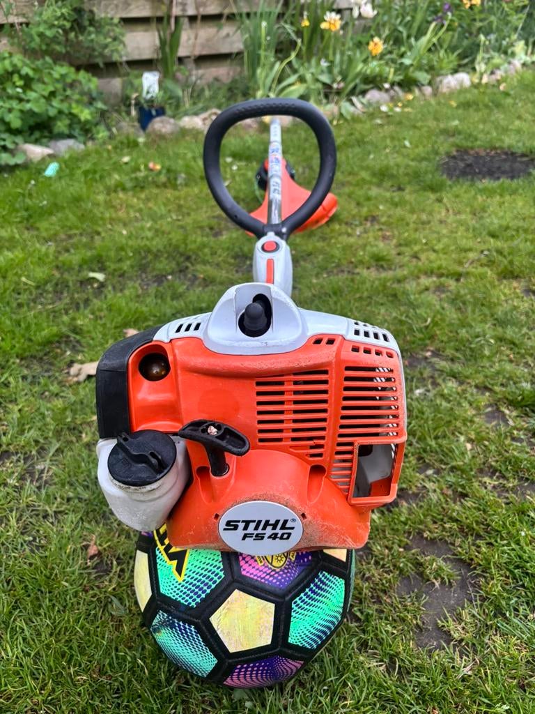 Stihl fs40c   Strimmer bosmaaier in nette staat 2/2022, Tuin en Terras, Ophalen, Zo goed als nieuw