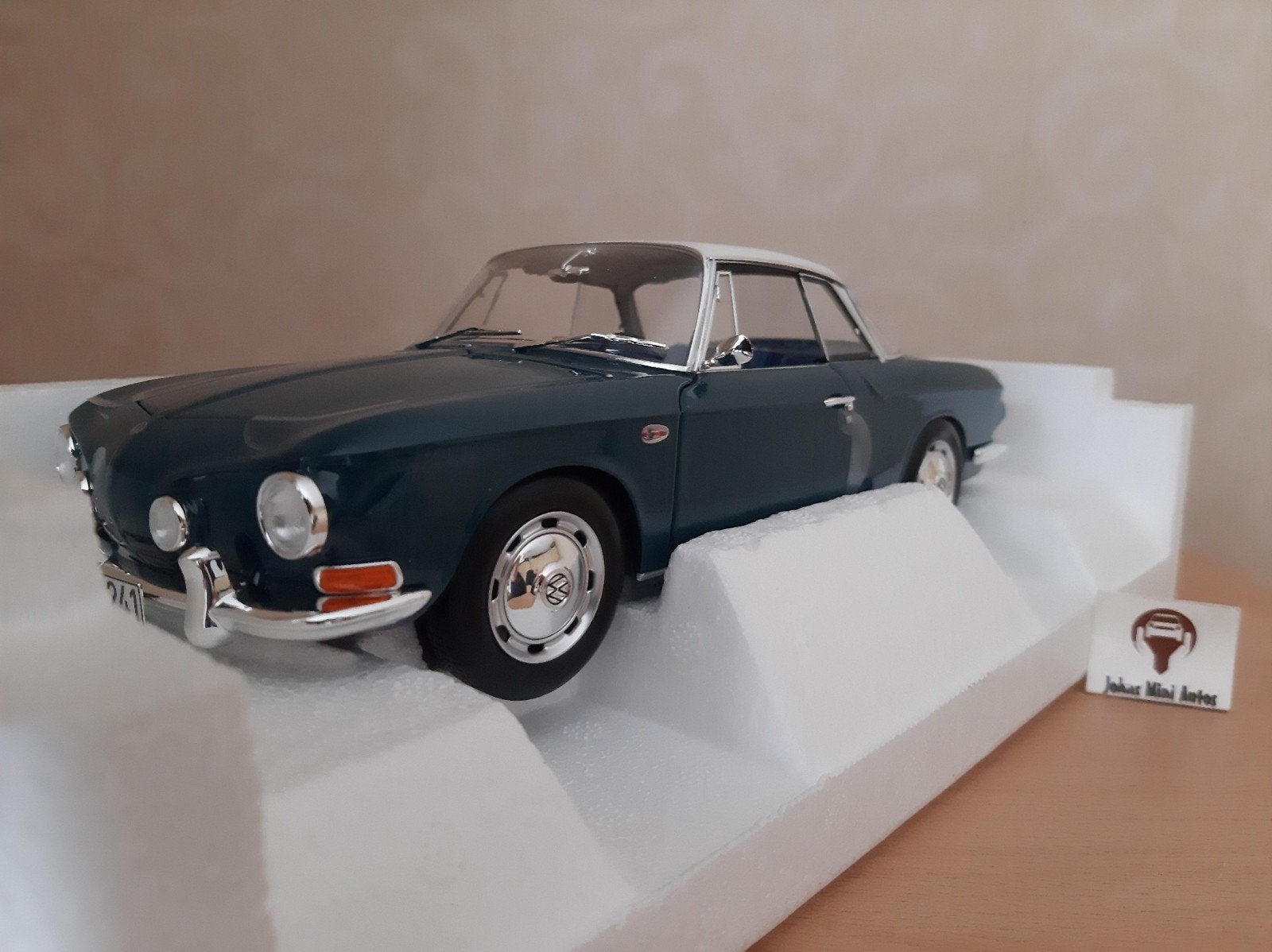 Volkswagen Karmann Ghia Typ34 Sea Blue/White top -Norev 1:18, Norev High Quality, Auto, Nieuw, Norev