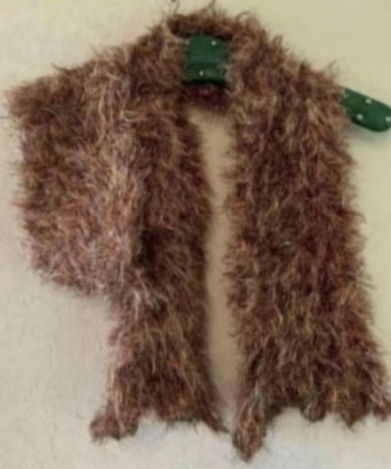 Bruine harige sjaal; das, shawl; wasbaar op 30 graden, Kleding | Dames, Mutsen, Sjaals en Handschoenen, Ophalen of Verzenden, Zo goed als nieuw