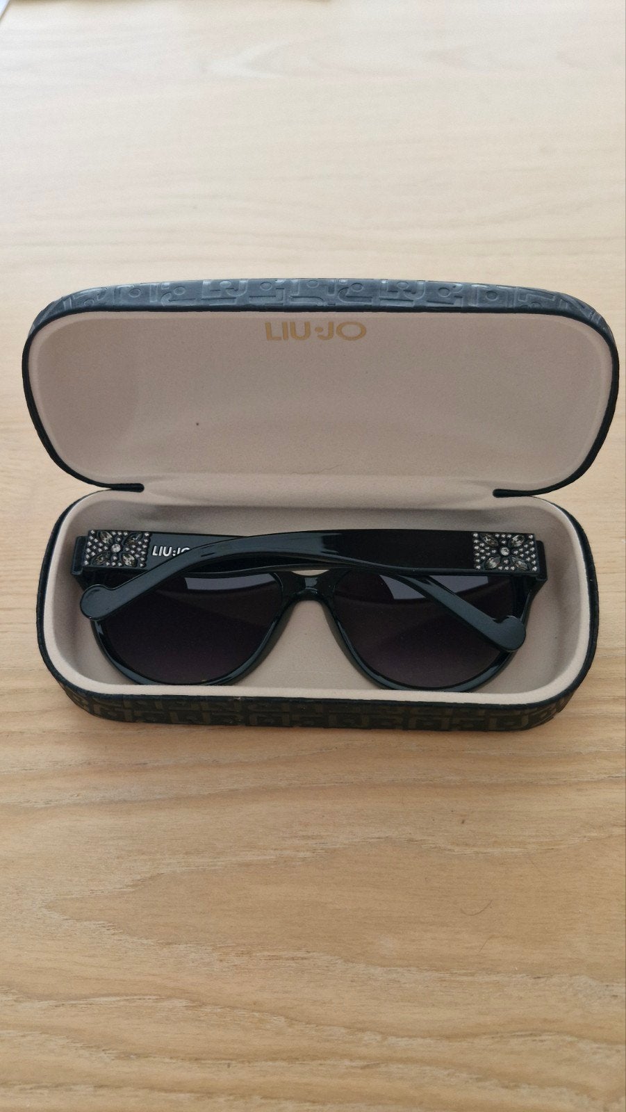 Liu Jo Zonnebril met Strass Steentjes en Hoesje, Overige merken, Zonnebril, Zwart, Nieuw