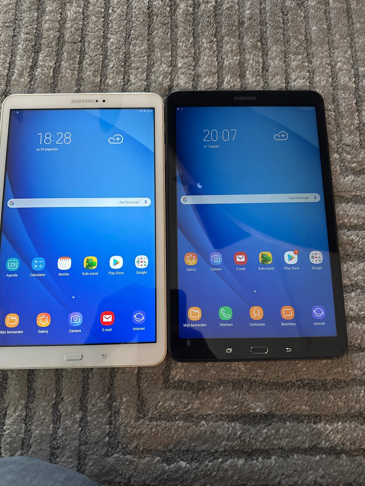 Samsung Galaxy Tab A (2016) - Wit en Zwart (2 stuks), 10 inch, Gebruikt, 32 GB, Ophalen of Verzenden