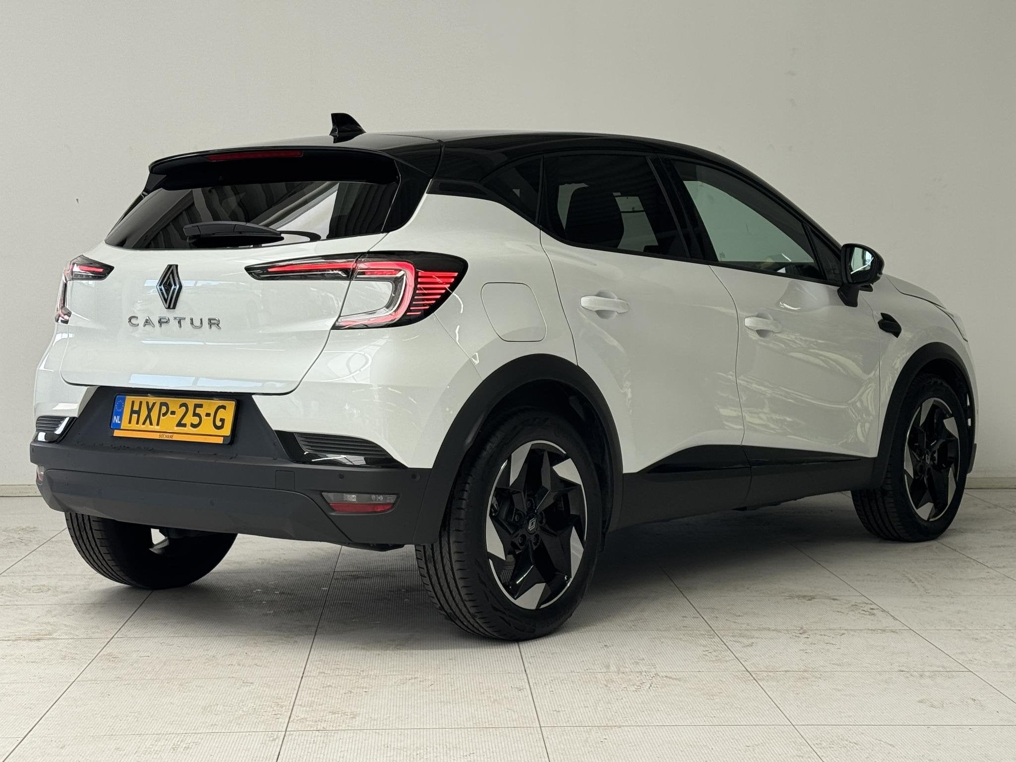 Renault Captur 1.3 mild hybrid 160 Techno | Navigatie | Came, Auto's, 1272 kg, Gebruikt, 4 cilinders, Met garantie (alle)