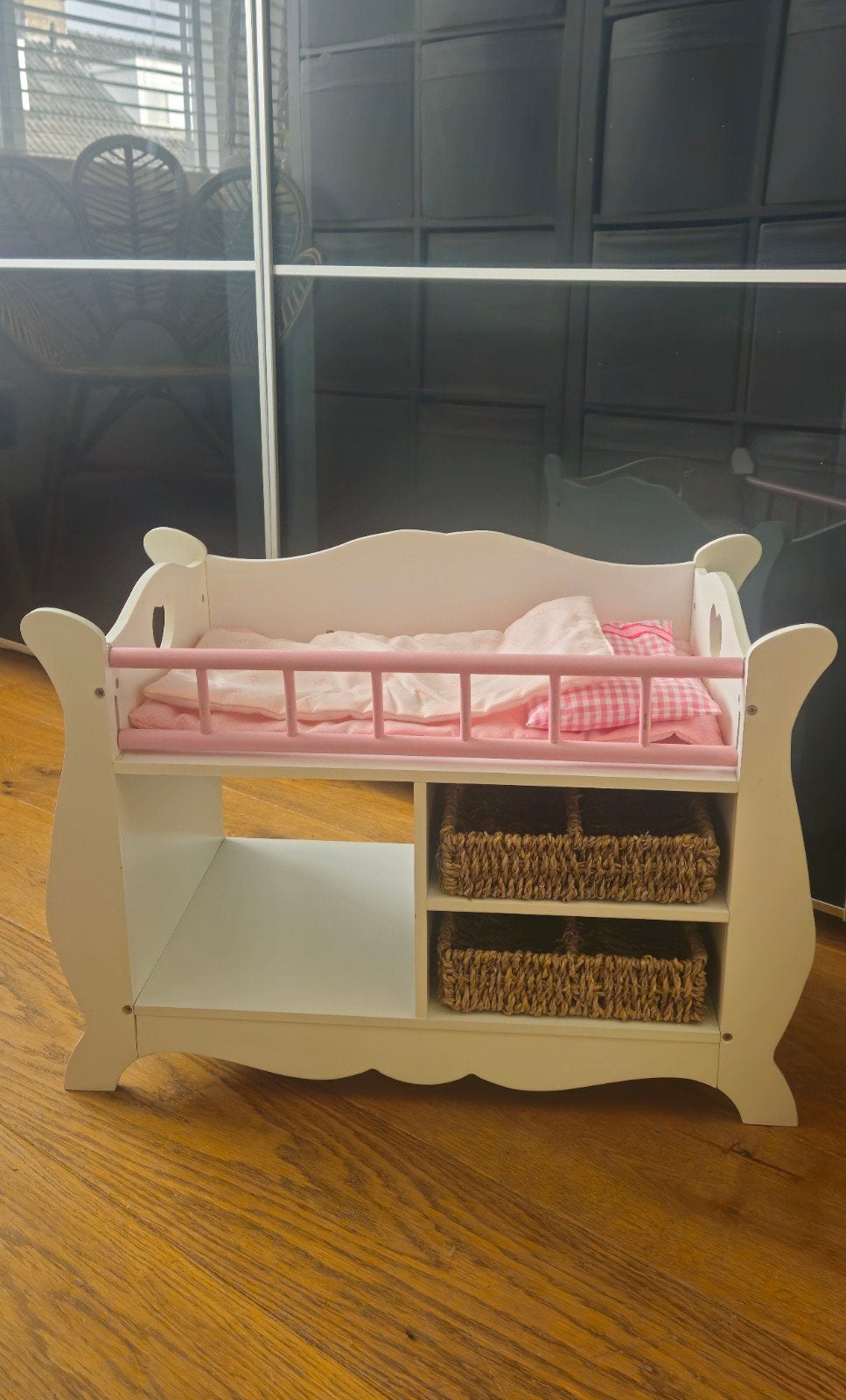 Houten poppen commode met beddengoed en opbergruimte, Ophalen, Zo goed als nieuw, Overige typen
