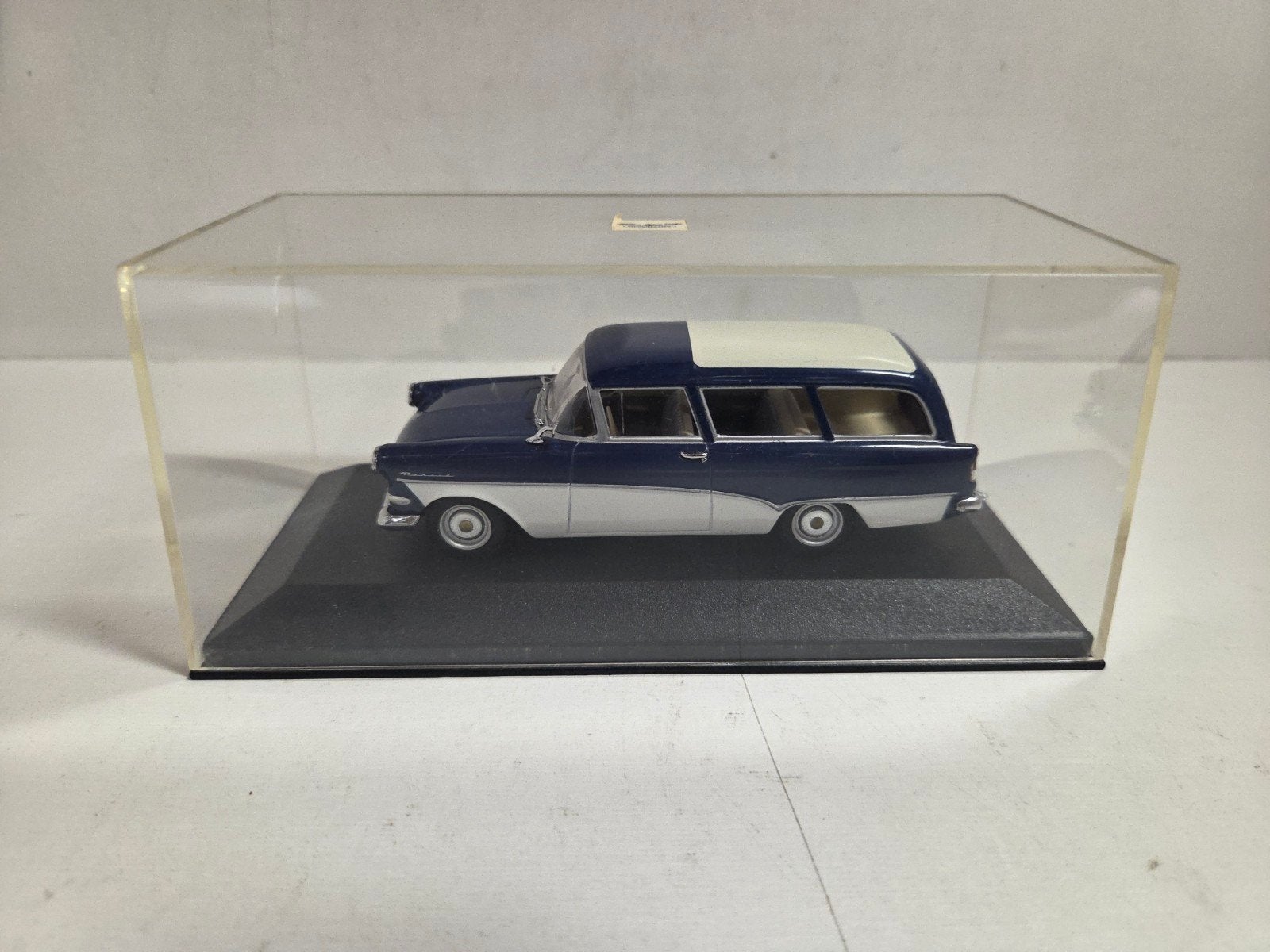 Minichamps Opel Rekord Caravan 1:43, Hobby en Vrije tijd, Modelauto's | 1:43, Auto, ., Ophalen of Verzenden, Zo goed als nieuw