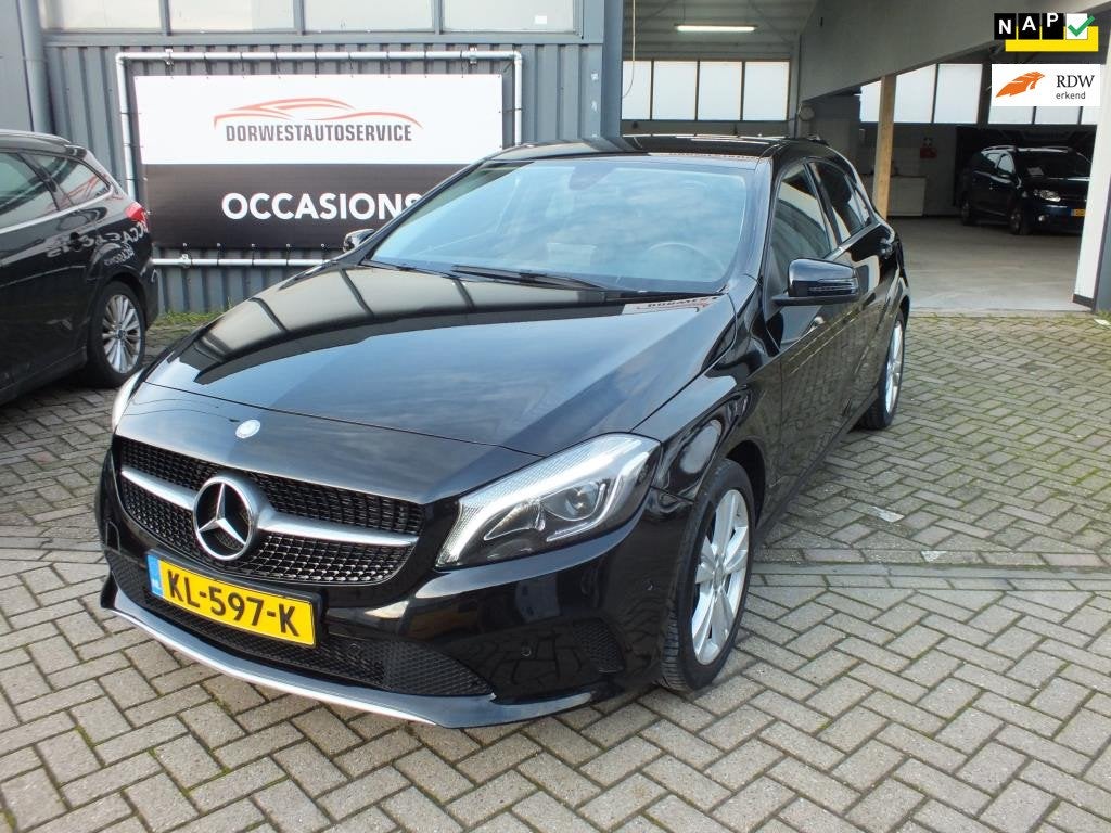 Mercedes-Benz A-klasse 160 Ambition!2016!Airco!Nav! Nap, Voorwielaandrijving, Gebruikt, Euro 6, 4 cilinders