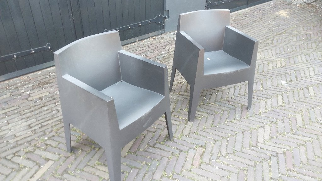 2 stapelbare tuinstoelen ( design ), Ophalen of Verzenden, Gebruikt, Kunststof, Stapelbaar