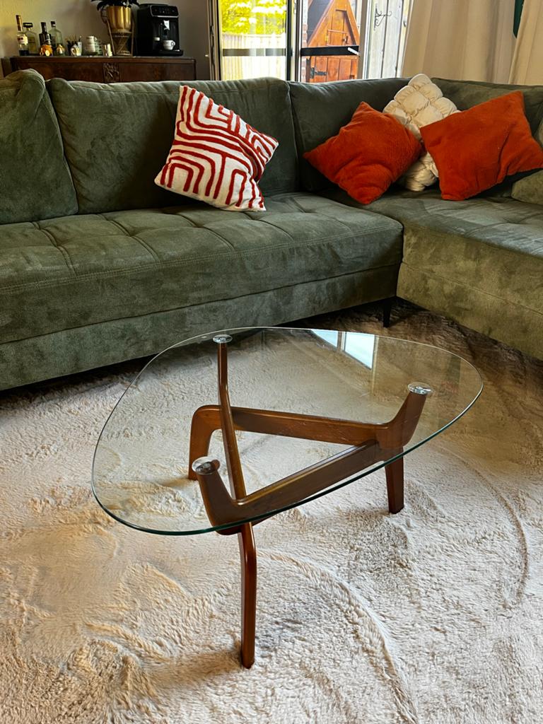 Glazen salontafel met houten onderstel, Huis en Inrichting, Tafels | Salontafels, Ophalen, 100 tot 150 cm, 50 tot 100 cm, Overige vormen